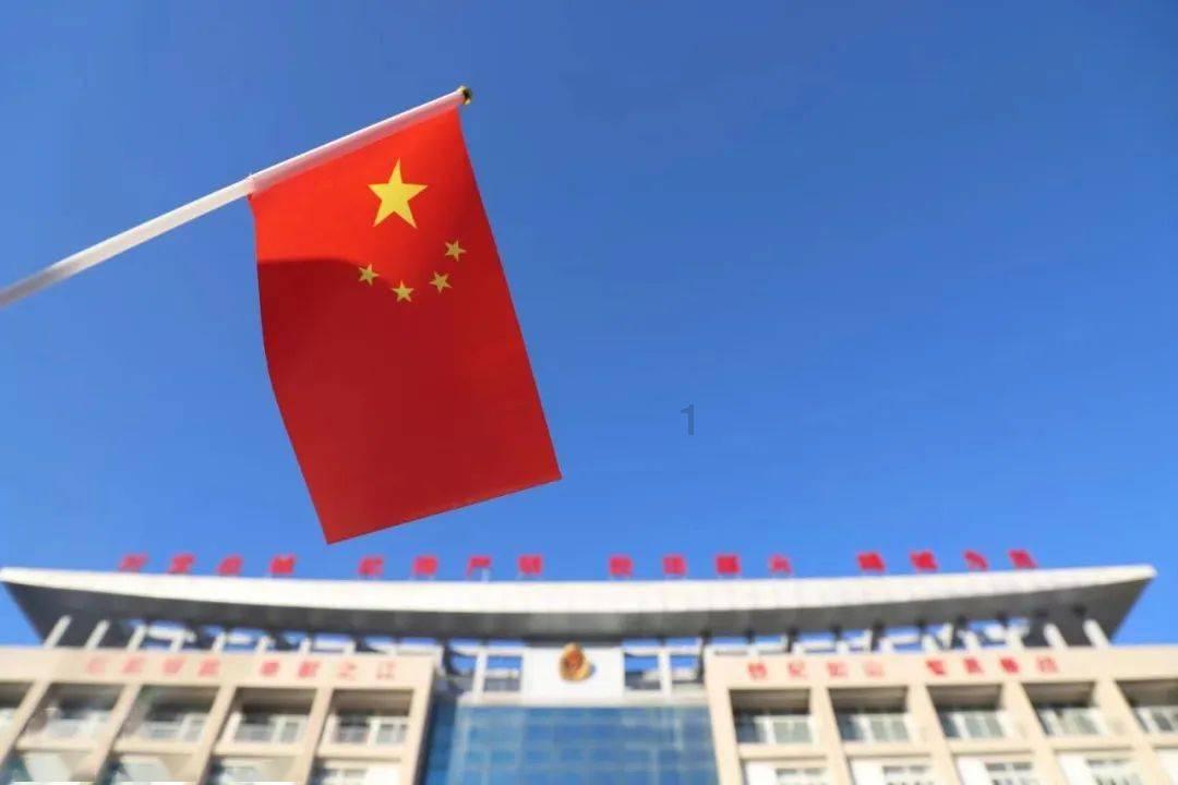 刚生完宝宝，孩子父亲在服刑，医院说要他本人刷脸才能办出生证明，不然不给办，这怎么办？游戏画面